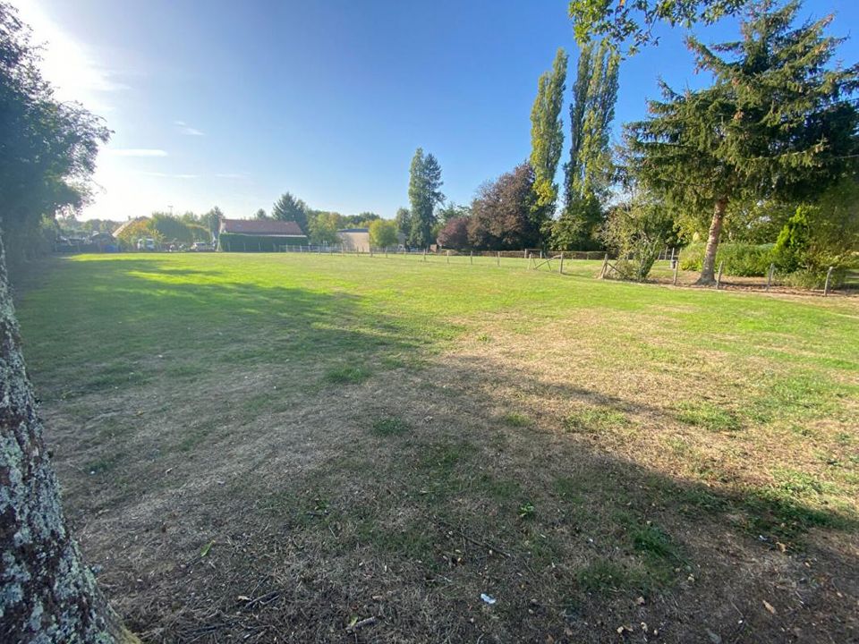 Helårsgrund i Guérigny, Nievre - foto 1