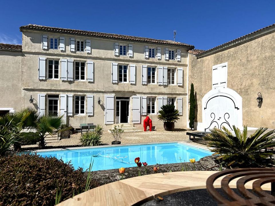 Villa i Saint-Genis-d'Hiersac, Charente - foto 1