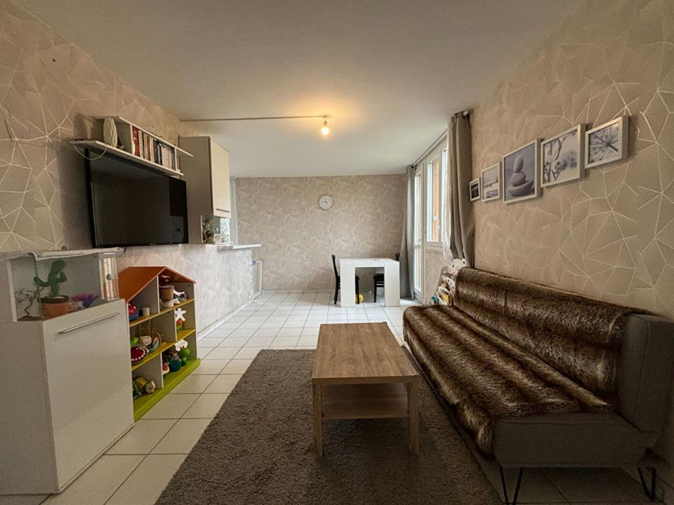 Lejlighed i Noisy-le-Grand, Seine-Saint-Denis - foto 2