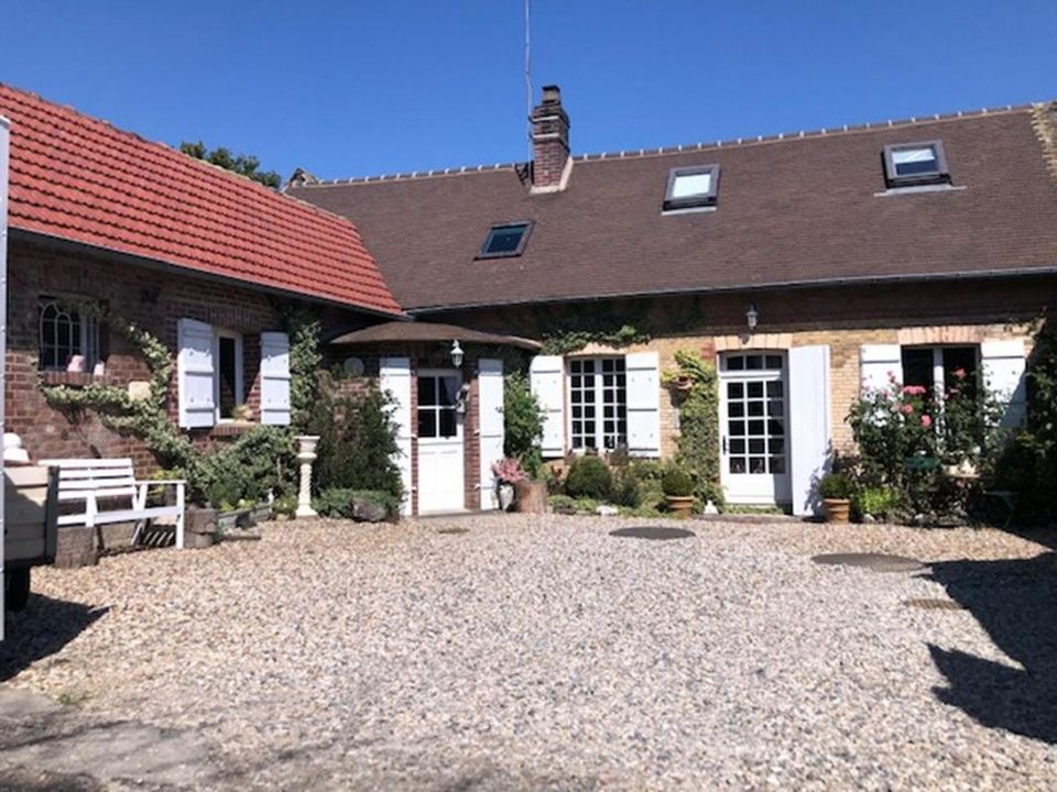 Villa i Bézu-Saint-Éloi, Eure - foto 1