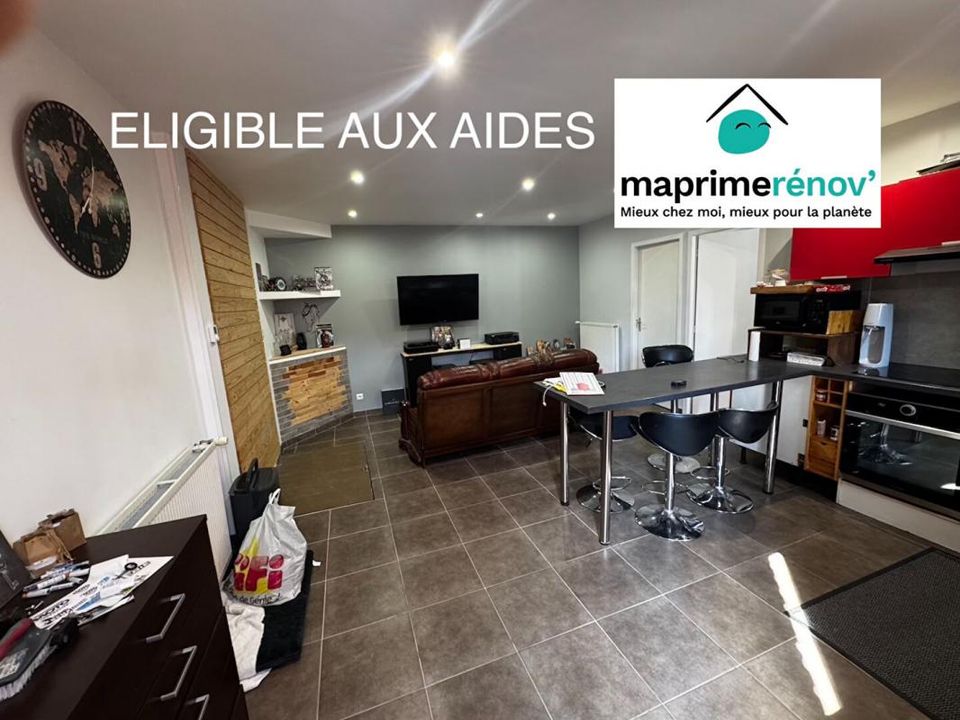 Apartament a Saint-Genest-Lerpt, Loire - foto 1