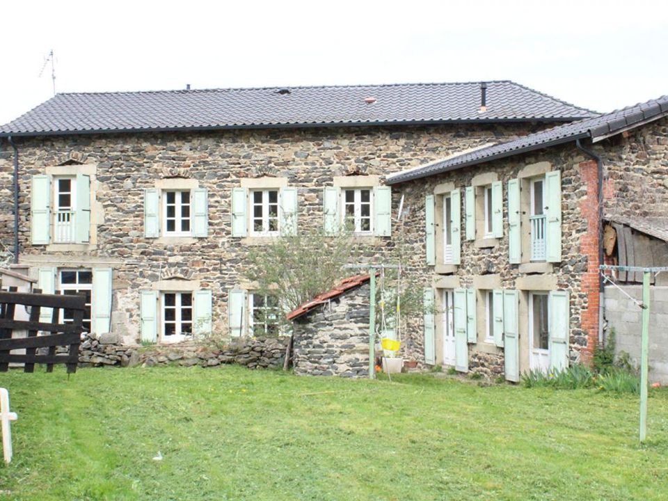 Villa i Saint-Hostien, Haute-Loire - foto 1