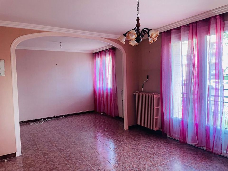Villa in Châteauneuf-en-Thymerais, Eure-et-Loir - photo 4