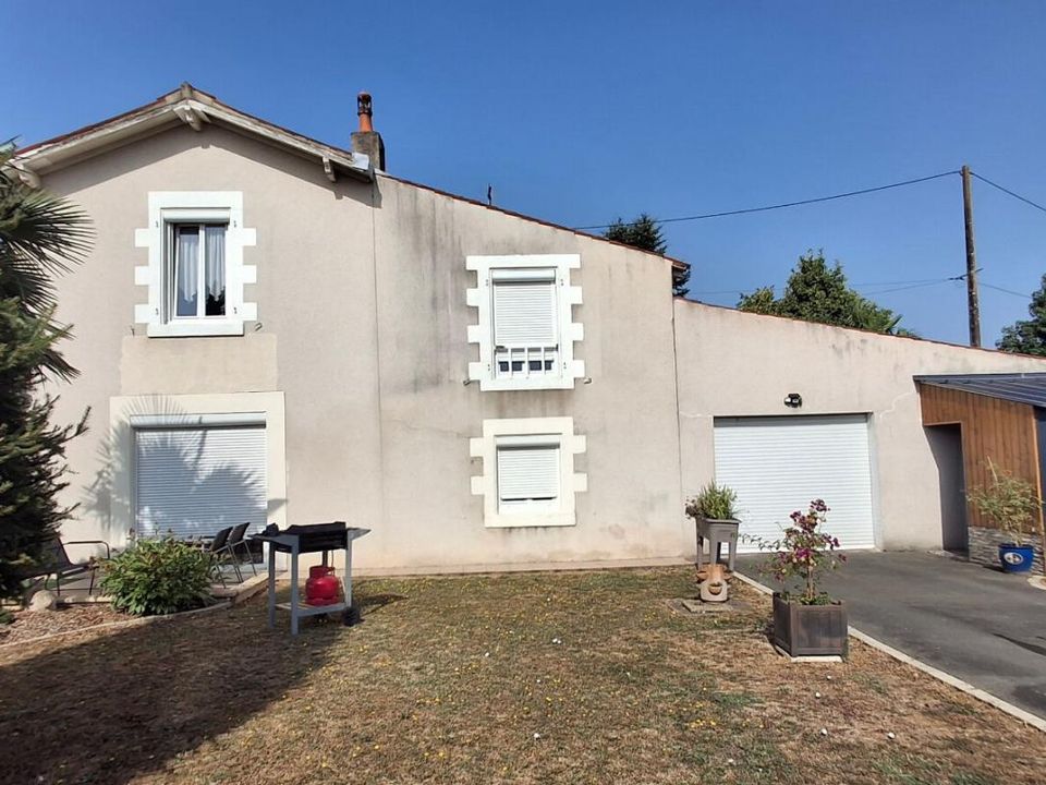 Villa i Fontenay-le-Comte, Vendee - foto 1
