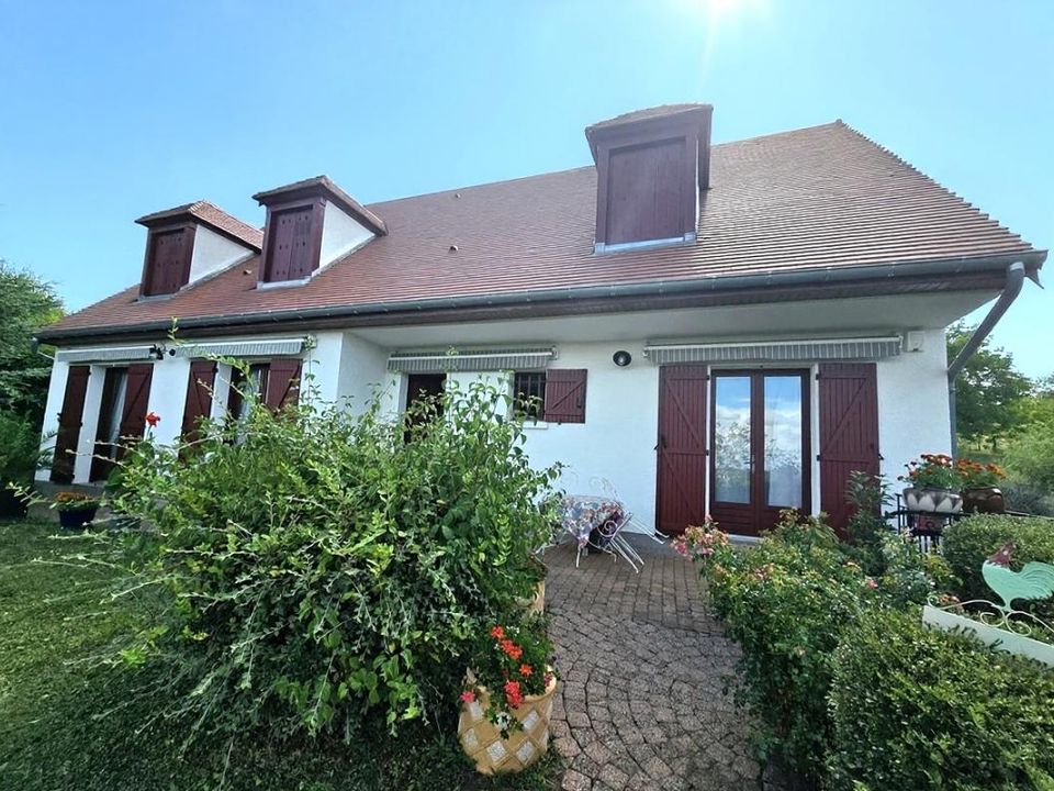 Villa i Creuzier-le-Vieux, Allier - foto 1