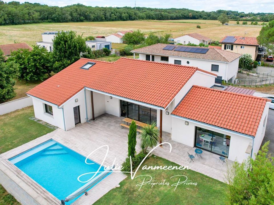 Villa i Plaisance-du-Touch, Haute-Garonne - foto 1