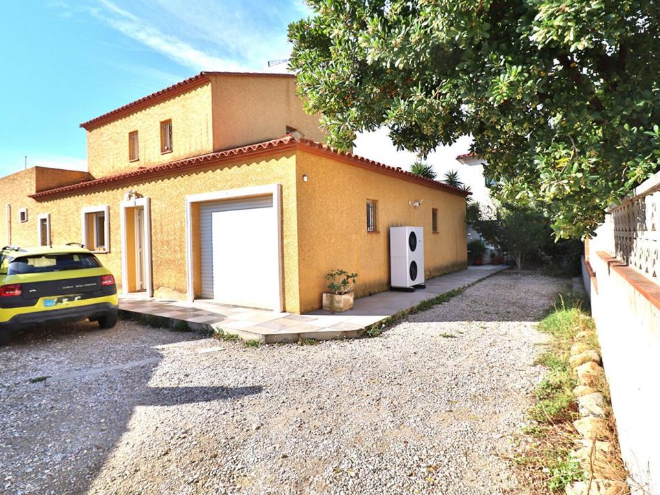 Villa i Perpignan, Pyrenees-Orientales - foto 1