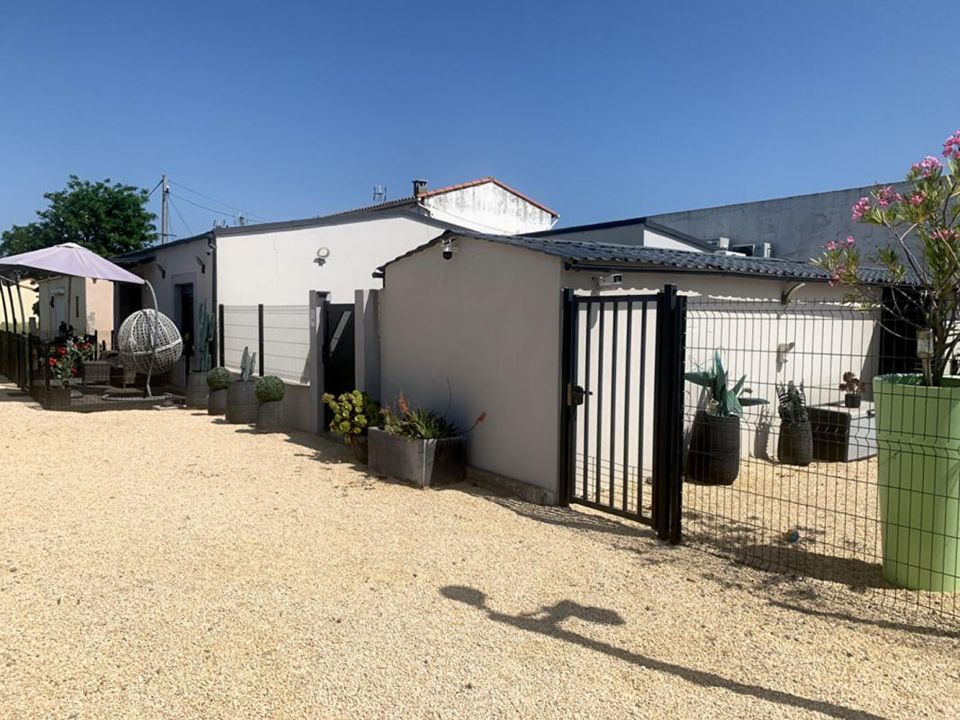 Villa i Port-Saint-Louis-du-Rhône, Bouches-du-Rhone - foto 2