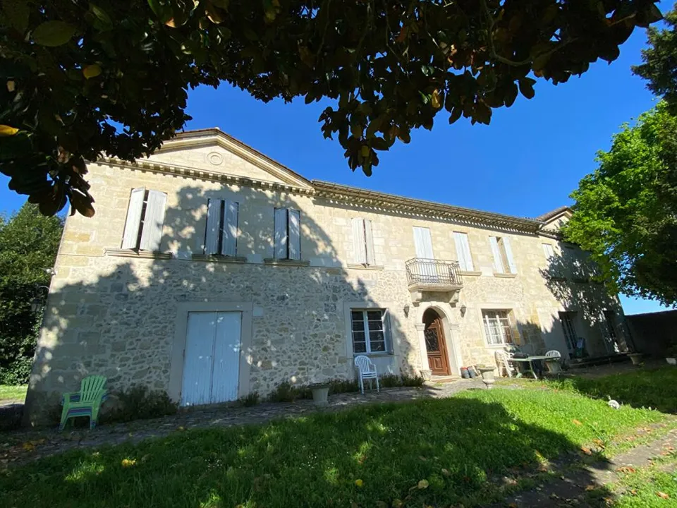 Erhvervsejendom i Libourne, Gironde - foto 1