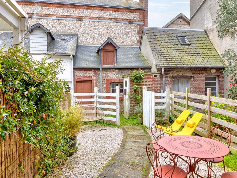 Villa in Étretat, Seine-Maritime - photo 1