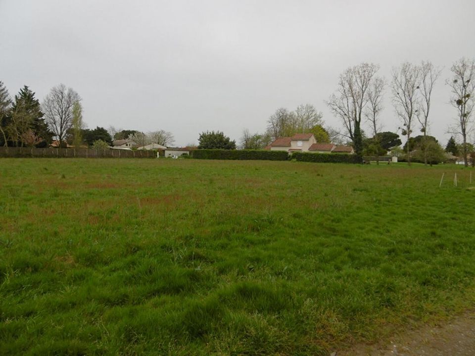 Helårsgrund i Langon, Gironde - foto 1