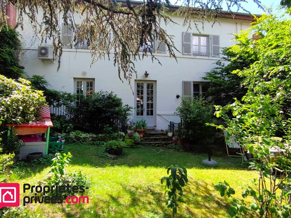 Villa i Thizy-les-Bourgs, Rhone - foto 1