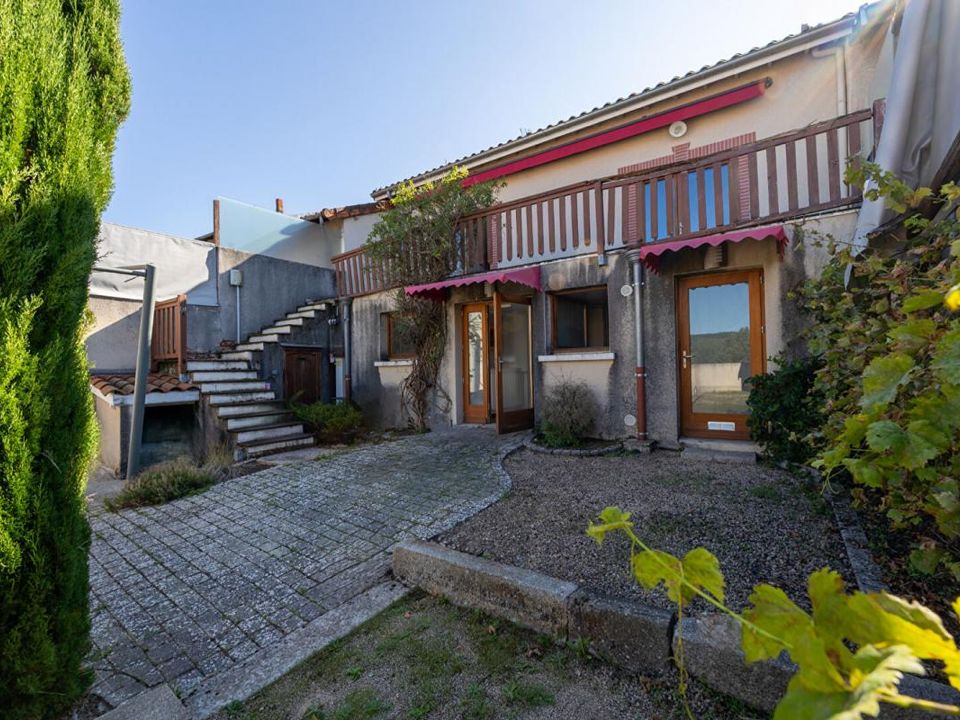 Villa i Panissières, Loire - foto 1