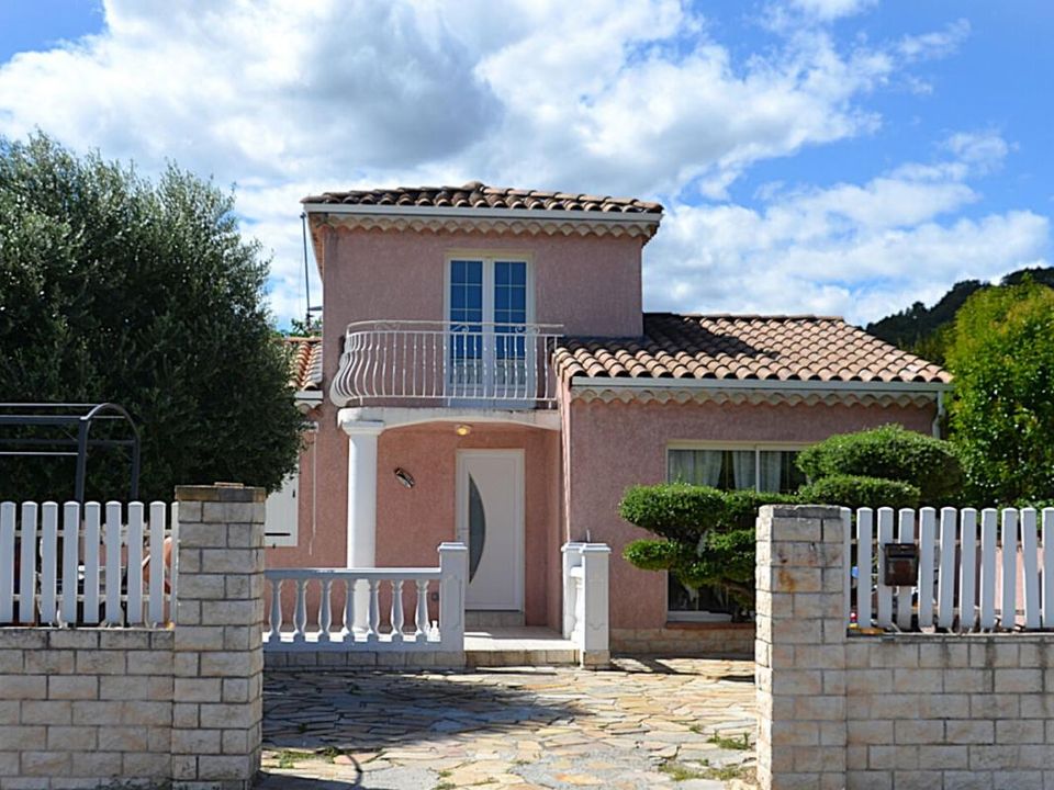 Villa in Le Teil, Ardeche - foto 1