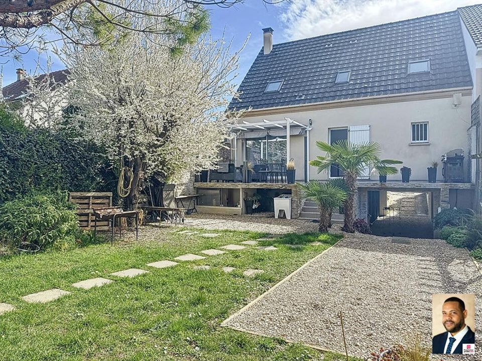 Villa i Vitry-sur-Seine, Val-de-Marne - foto 1