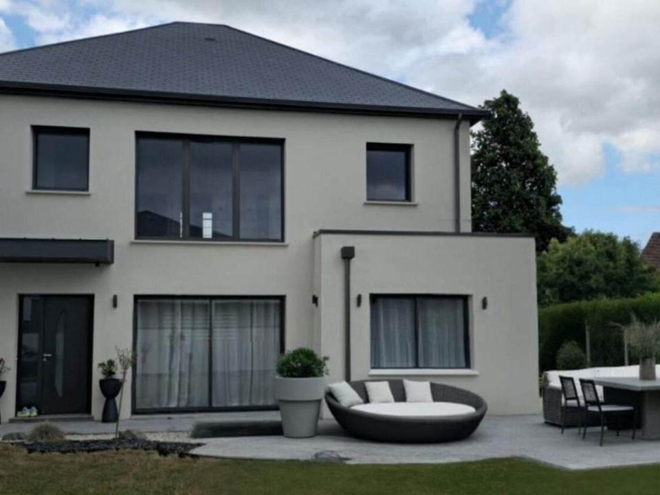 Villa i Neuville-sur-Sarthe, Sarthe - foto 1