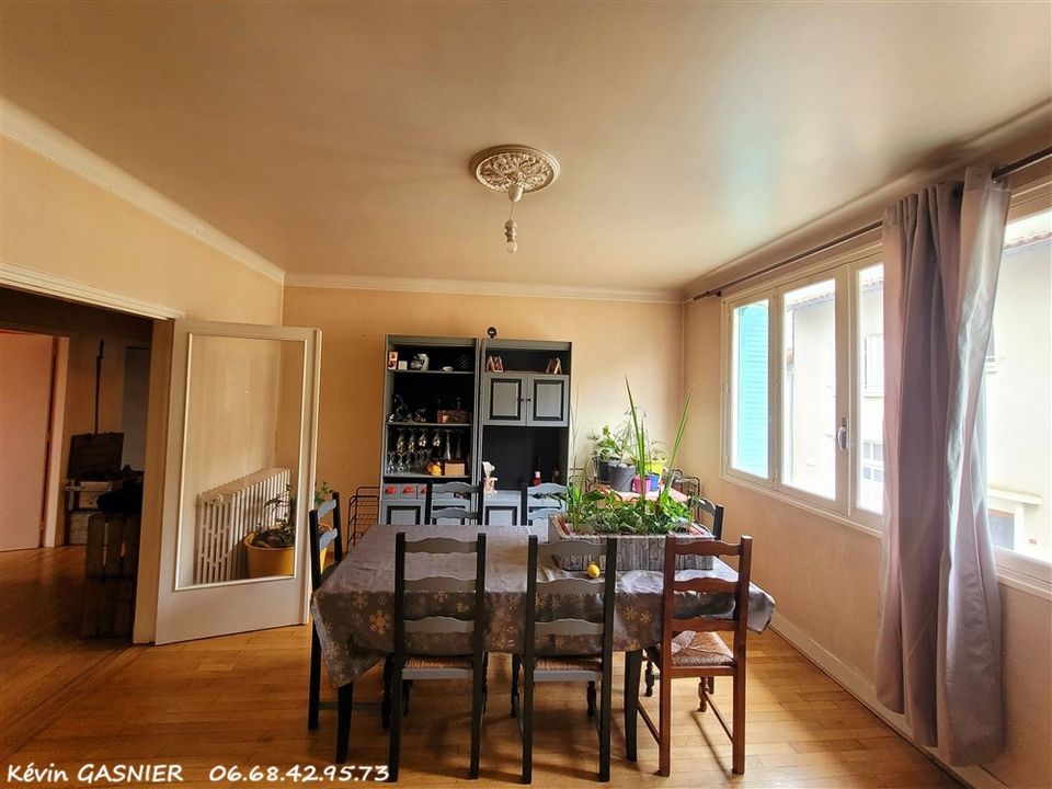 Villa i Les Salles-Lavauguyon, Haute-Vienne - bilde 2