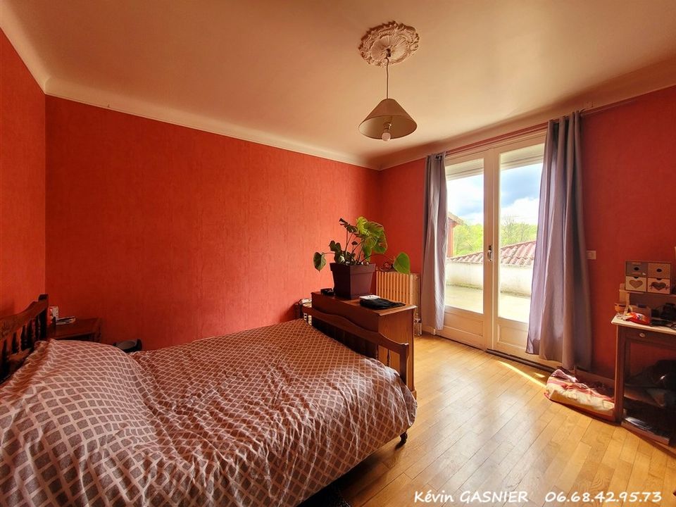 Villa i Les Salles-Lavauguyon, Haute-Vienne - bilde 5