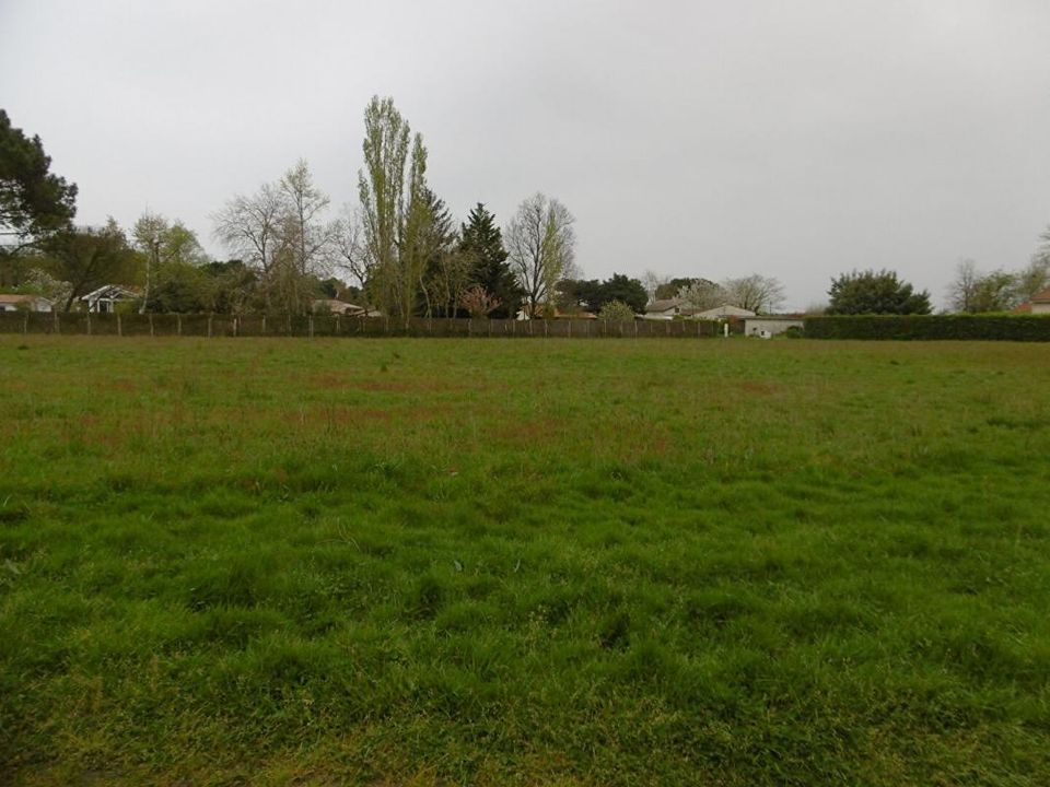 Helårsgrund i Langon, Gironde - foto 1