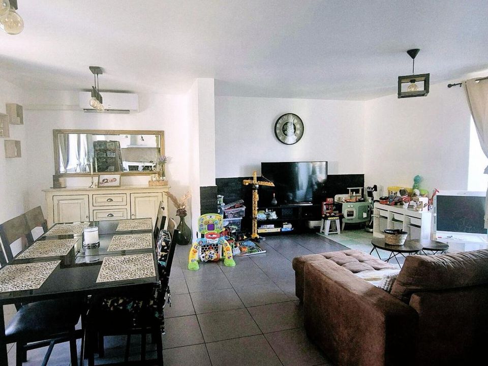 Villa i Crépy-en-Valois, Oise - foto 1