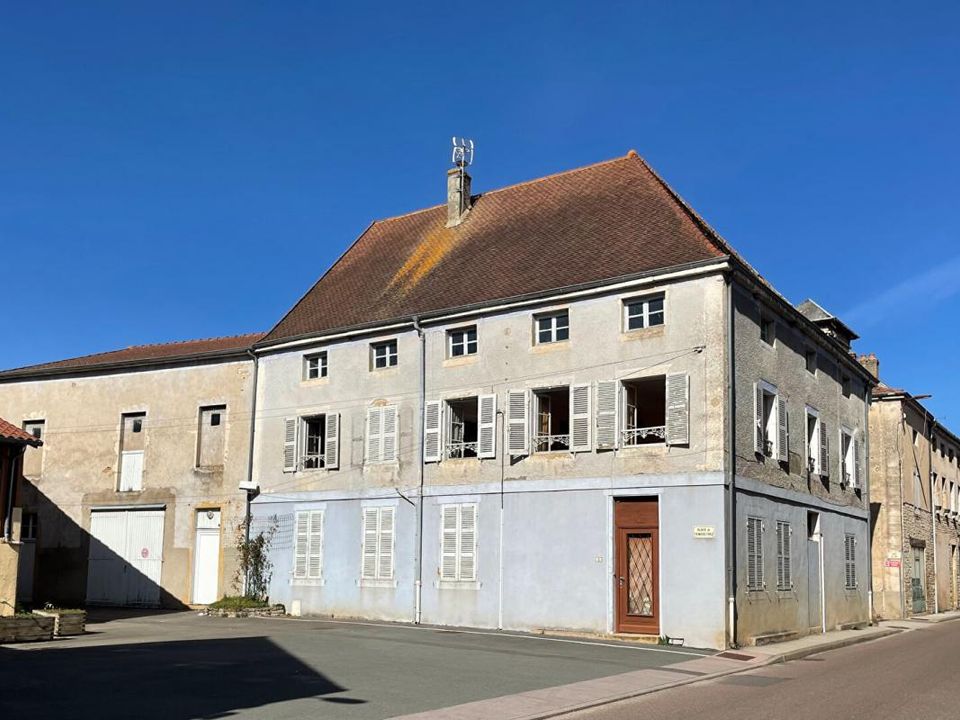 Villa i Salornay-sur-Guye, Saone-et-Loire - foto 1