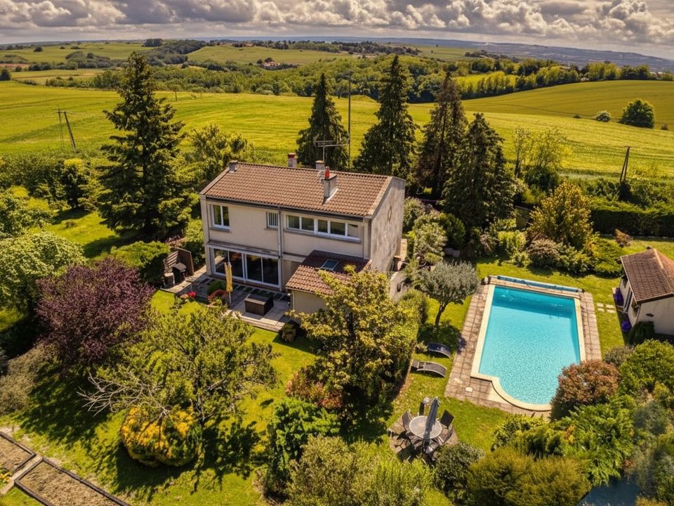 Villa i Clermont-le-Fort, Haute-Garonne - foto 1