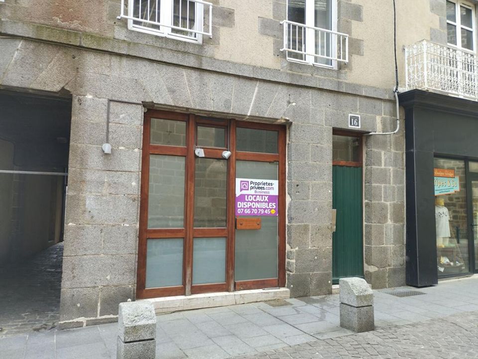 Erhvervsejendom i Saint-Brieuc, Cotes-d'Armor - foto 1