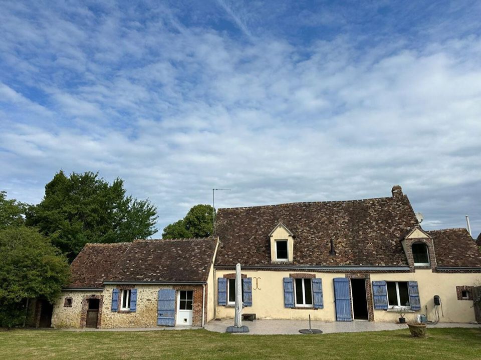 Villa i Nogent-le-Rotrou, Eure-et-Loir - foto 1