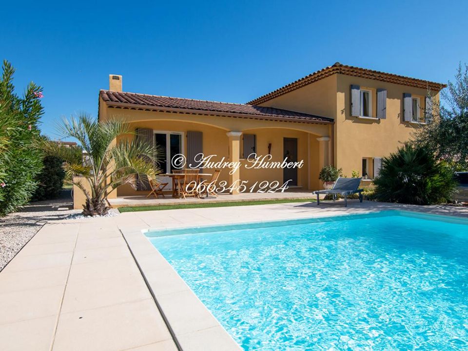 Villa i Pierrevert, Alpes-de-Haute-Provence - foto 1