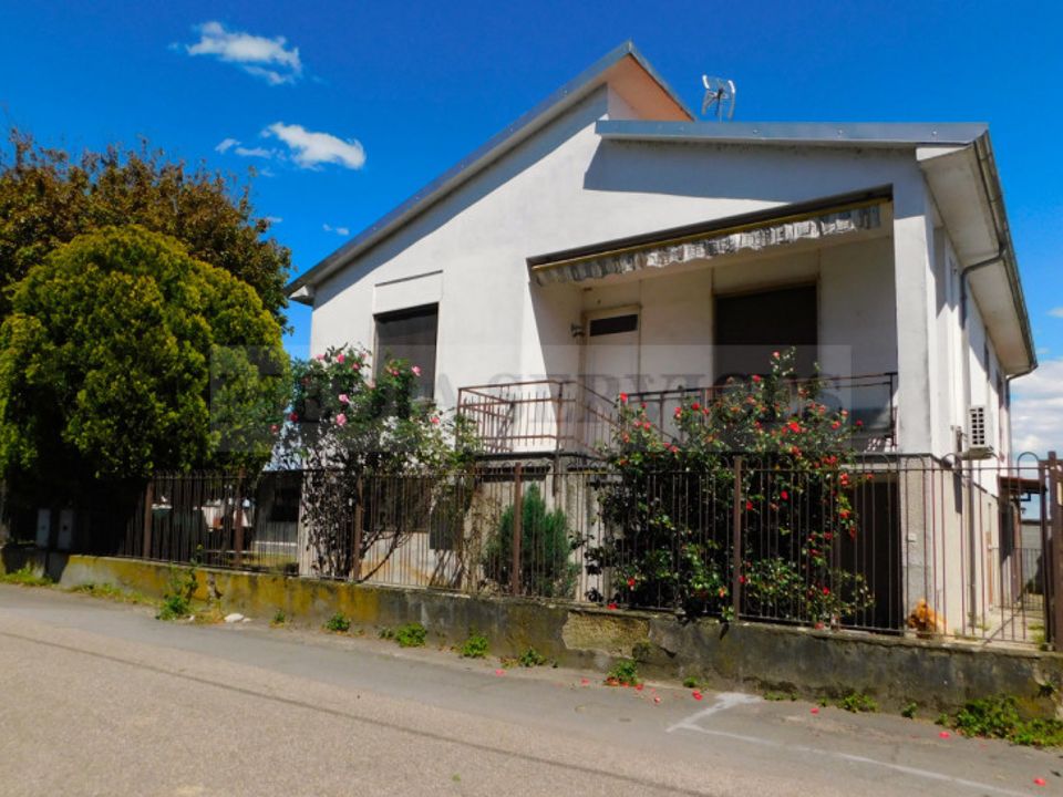 Villa i Gropello Cairoli, Pavia - foto 1