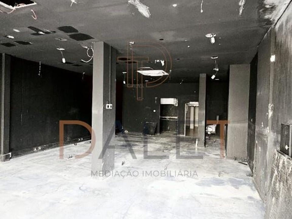 Erhvervsejendom i Loures, Lisbon - foto 3