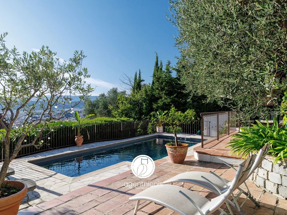 Villa i Nice, Alpes-Maritimes - foto 1
