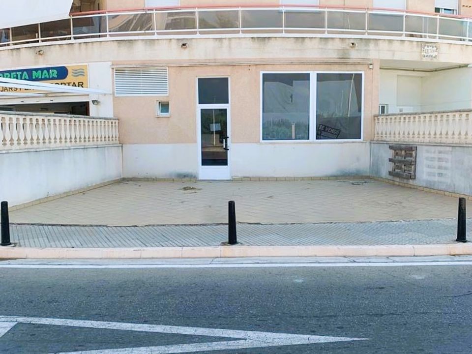 Erhvervsejendom i Guardamar De La Safor, Valencia - foto 1