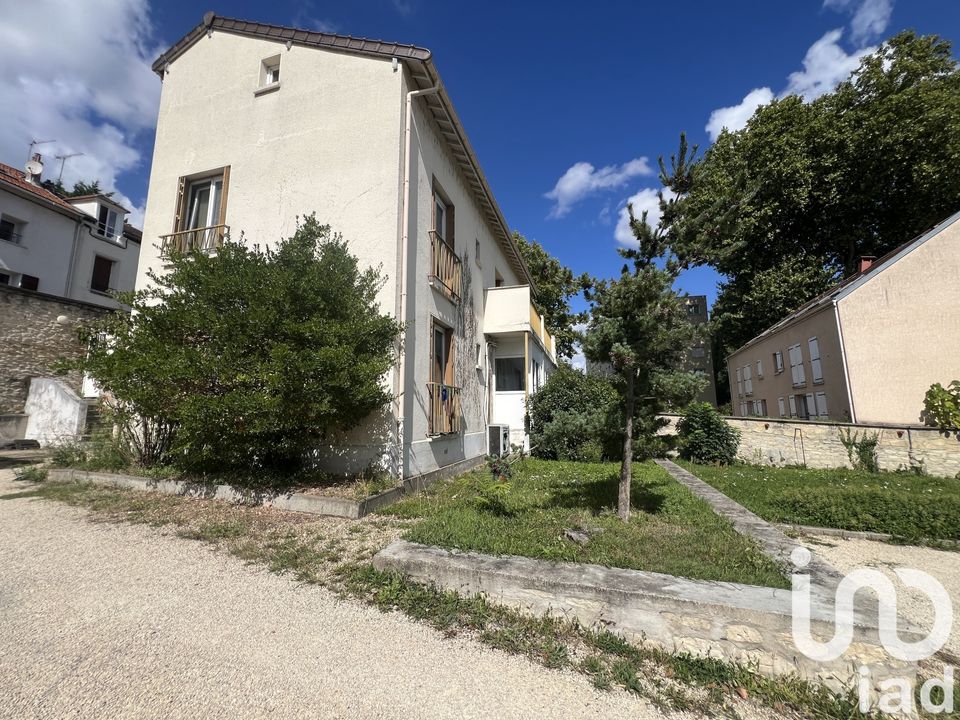Erhvervsejendom i Carrières-sous-Poissy, Yvelines - foto 1