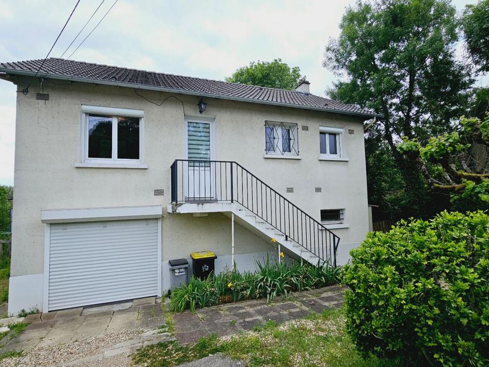 Villa in Mehun-sur-Yevre, Cher - foto 1