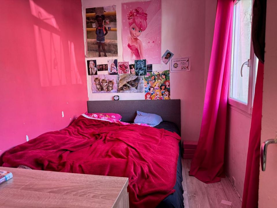 Villa i Stains, Seine-Saint-Denis - bilde 5