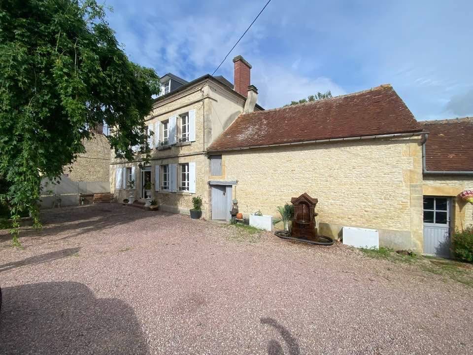Villa i Saint-Pierre-en-Auge, Calvados - foto 1