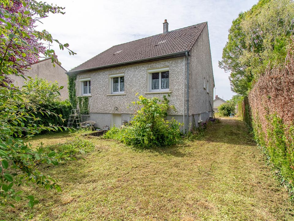 Villa in Mehun-sur-Yevre, Cher - foto 2