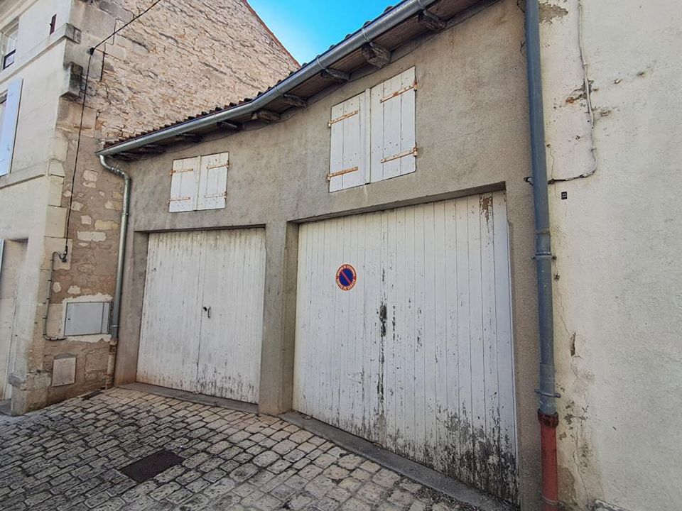 Parkeringsplads i Jarnac, Charente - foto 1