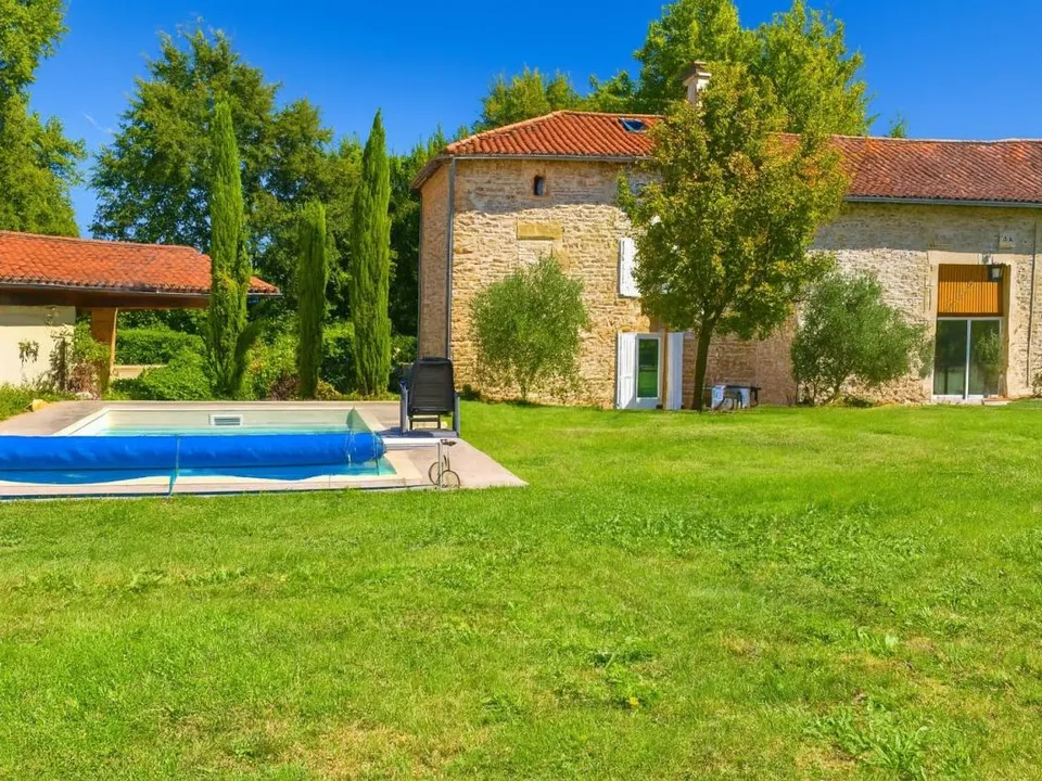 Masia a Nieuil, Charente - foto 3