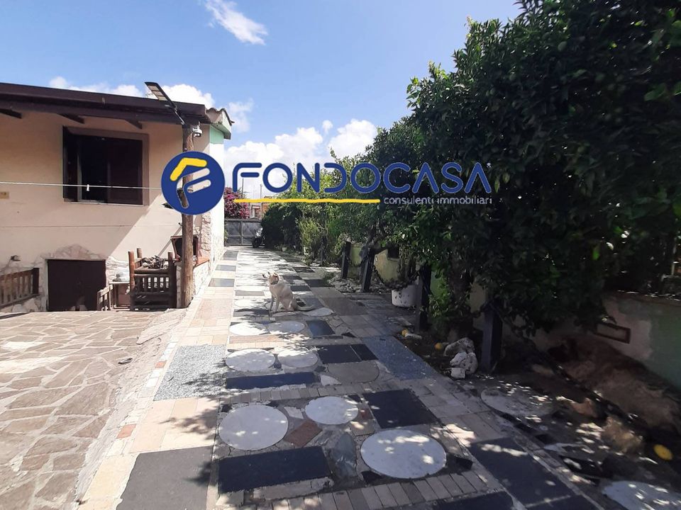 Villa a Giugliano in Campania, Naples - foto 1