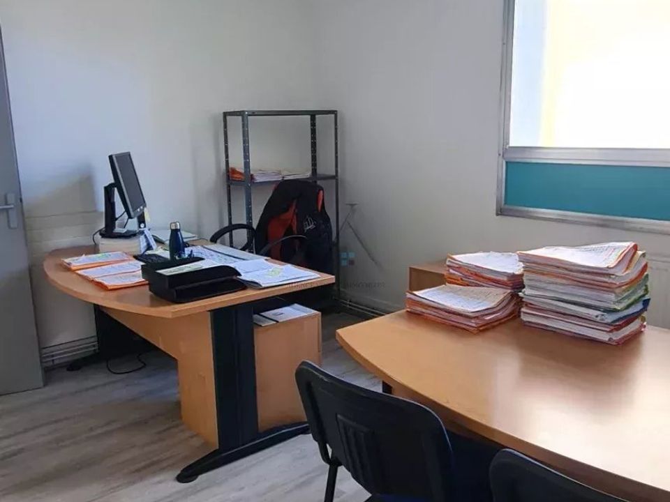 Erhvervsejendom i Montelimar, Drome - foto 3