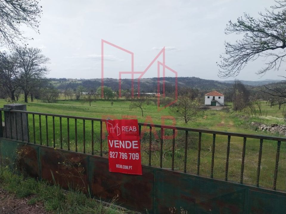 Tomt i Guilheiro, Guarda - bilde 1