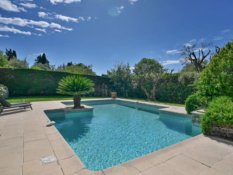 Villa i Tourrettes-sur-Loup, Alpes-Maritimes - foto 3