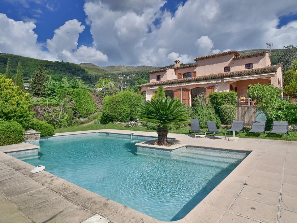 Villa i Tourrettes-sur-Loup, Alpes-Maritimes - foto 2