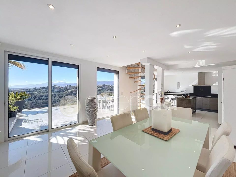 Villa i Nice, Alpes-Maritimes - foto 1
