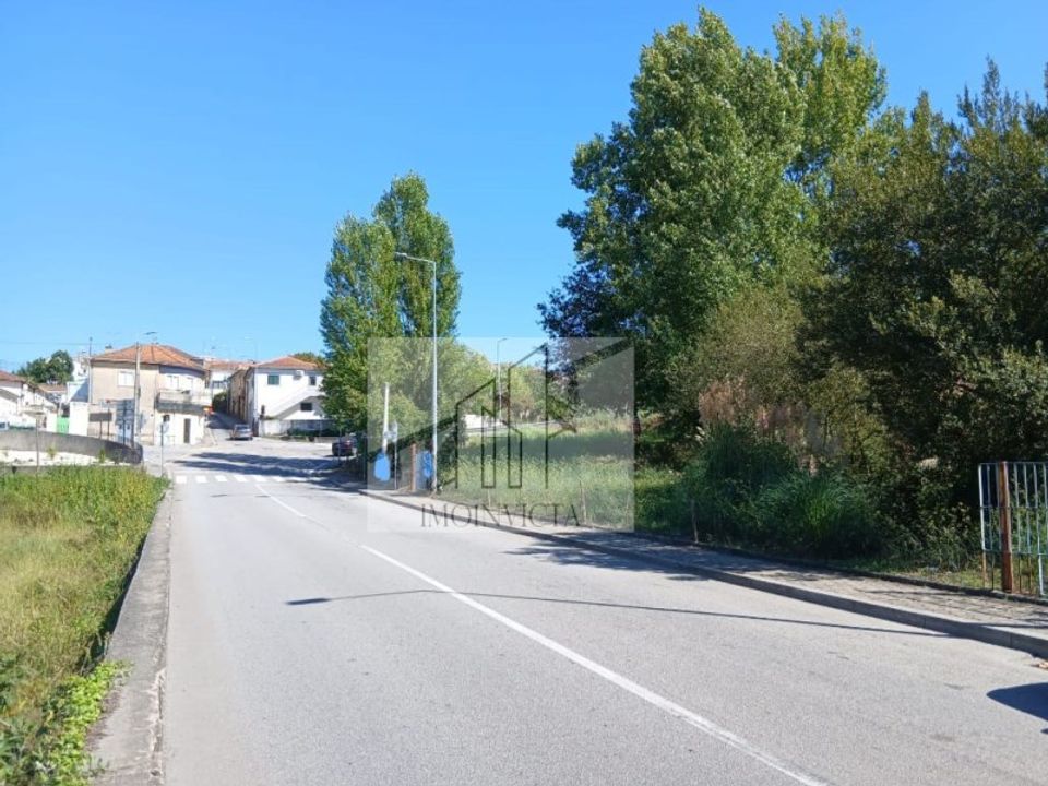 Helårsgrund i Oliveira do Douro, Porto - foto 1