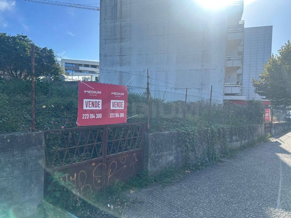 Helårsgrund i Maia, Porto - foto 1