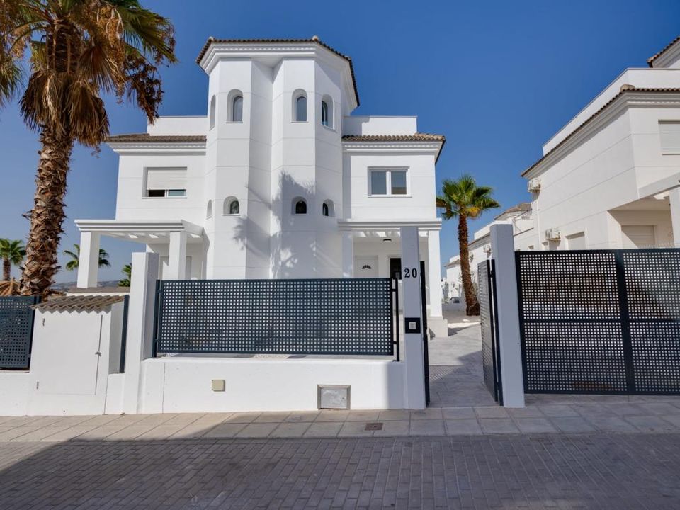 Villa i La Marina, Alicante - foto 1