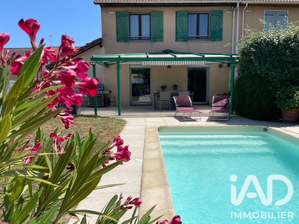 Villa in Marcy-l'Étoile, Rhone - foto 1